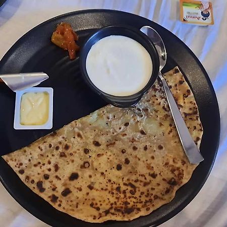 Krishna Vaas Hotel Shimla Buitenkant foto