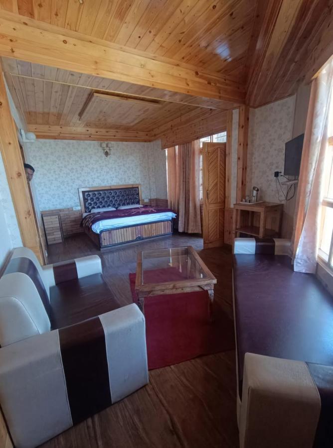 Krishna Vaas Hotel Shimla Buitenkant foto